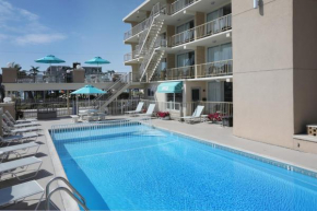 Отель Aquarius Oceanfront Inn  Вилвуд